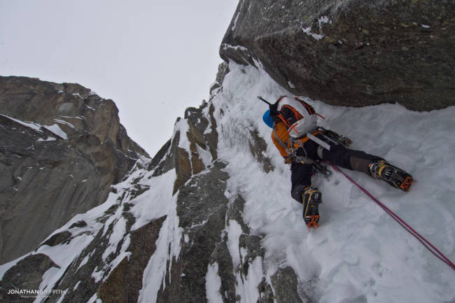 Tom sending high up