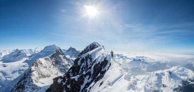 www.boulderingonline.pl Rock climbing and bouldering pictures and news Summit ridge of the Eiger