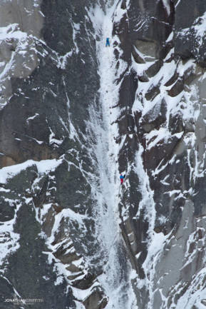 Marion Poitevin at the top of the ice pitch