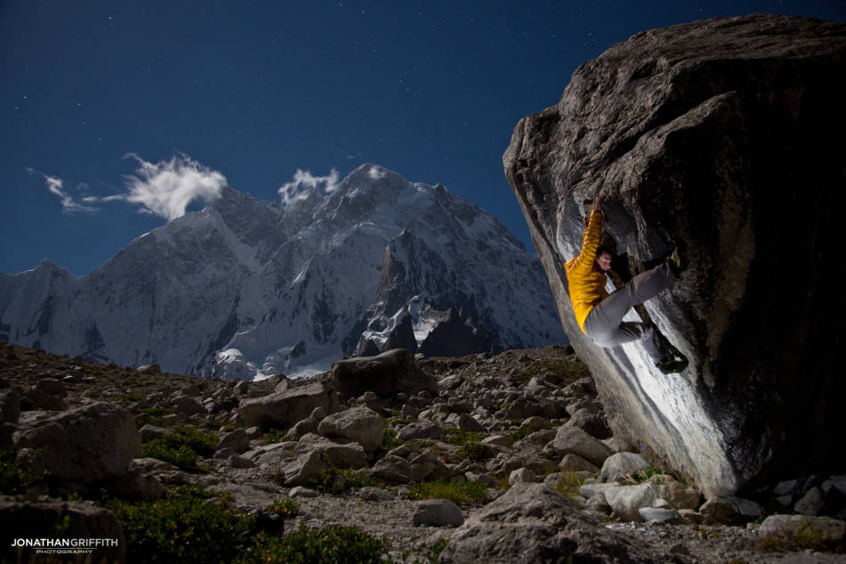 Bouldering under a full moon, K6 in the background