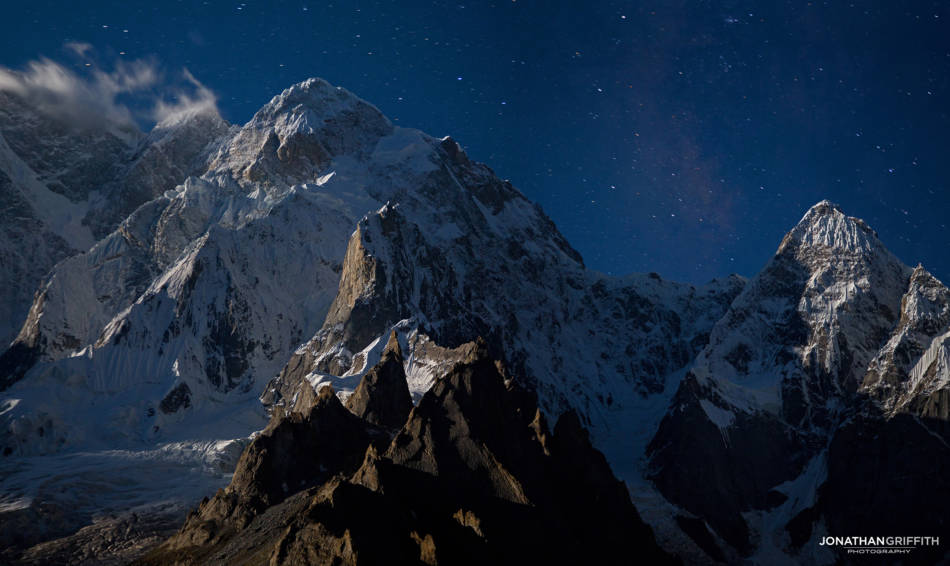 Full Moon over K6 and Kapura