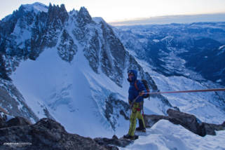 Night starts to settle in at the start of a very long descent back to town