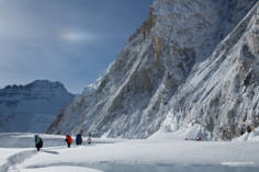 Load carrying beneath Nuptse in the Western Cwm