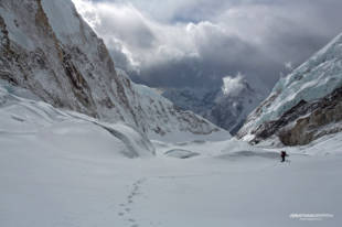 Ueli running for his life down the Western Cwm, unroped and on an untracked glacier