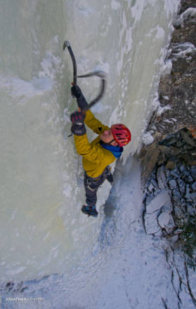 Dan Joll soloing E Tutto Relativo in Cogne