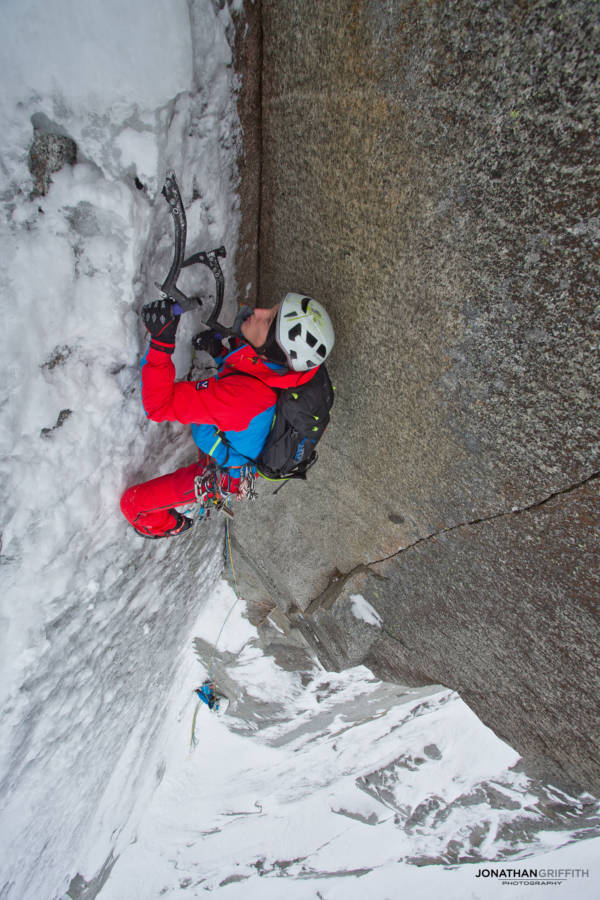 Seb Ratel on the crux corner of Beyond Good and Evil