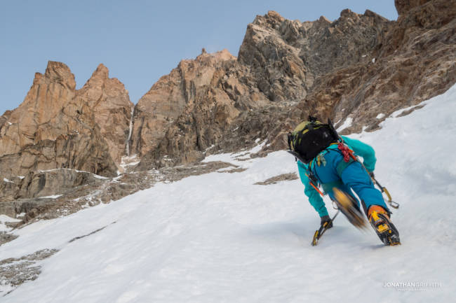Heading in to the Hypercouloir as spindrift pours down it